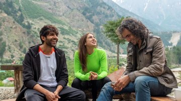 Imtiaz Ali Compares Kartik Aaryan To Superstar Shah Rukh Khan