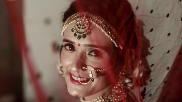 "Yeh Rishta Kya Kehlata Hai" Star Pankhuri Awasthy Officially Says Goodbye To The Show