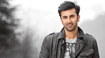 Tracking Ranbir Kapoor Instagram and Other Social Media Accounts
