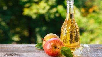 Apple Cider Vinegar For Hyperpigmentation – Best Way To Get Rid Of Dark Spots On Your Skin