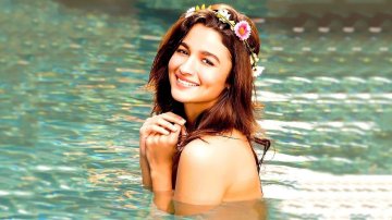 Alia Bhatt Teams Up With Saket Chaudhary For A Social Drama Flick