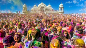 Top Indian Destinations In March To Enjoy The Best Atmosphere Of Festivals