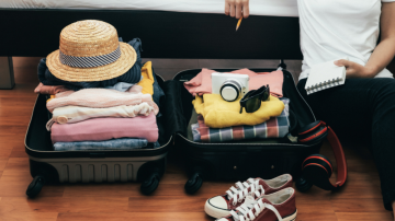 Handy Tips For Travelholics: How To Pack A Suitcase Properly To Maximize Its Capacity