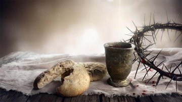 Is Maundy Thursday The Same As Holy Thursday? Why Is It Called Maundy?