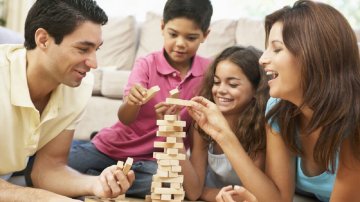 10 Easy And Engaging 1-Minute Games For Kids To Play During Lockdown