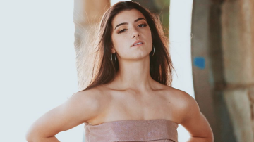 Charli D’Amelio And The Rise Of A 15-year-old Teen Girl To Be The Hottest Tik Tok Star Global