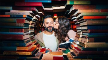 Sonam Kapoor Receives Her Anniversary Gift In Advance From Husband Anand Ahuja! Details Inside!