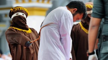  Having Premarital Sex, Indonesian Couple Receives 200 Whippings For Punishment