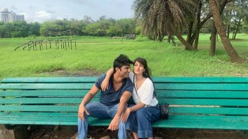 Sushant Singh Rajput Reportedly Sent Rhea Chakraborty Home Last Night Before Hanging Himself