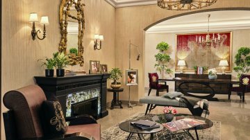 How To Spend One Night In Shah Rukh Khan’s Delhi House With Zero Cost?