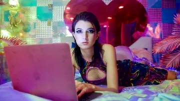 Cam Girls and Cheating: What Is Crossing the Line?