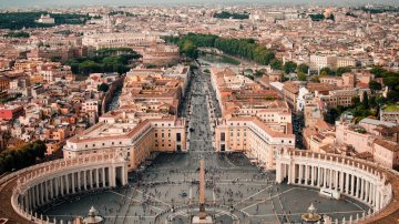 Exploring St. Peter's Basilica: Tickets and Statues
