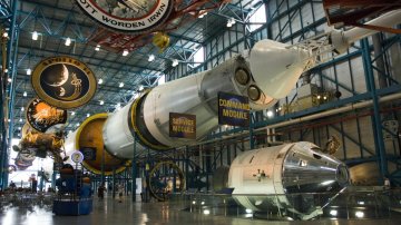 Exploring the History of Kennedy Space Center: A Backpacker's Guide