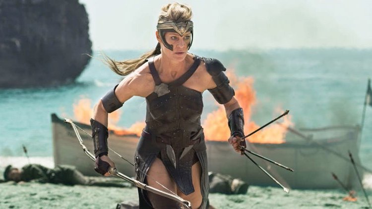 Wonder Woman 2: Robin Wright Confirms Her Comeback