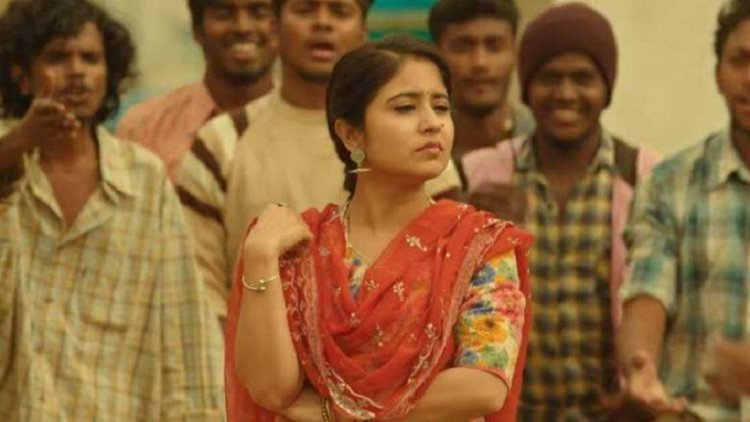 "Mehandi Circus" Review: A Simple, Typical Yet Powerful Love Story