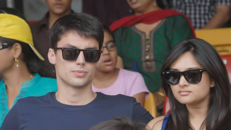 Untold Stories Of Ramya Divya Spandana | Who Is Her Father? Is She Married?