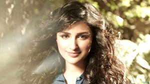 24 Parineeti Chopra