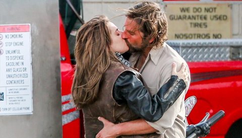 Lady Gaga Bradley Cooper Love Story A Star Is Born