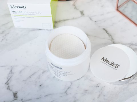 Medik8 Blemish Pads 3