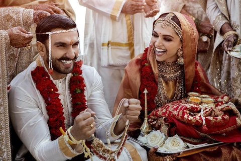 Deep and Veer smiled happily during the rituals