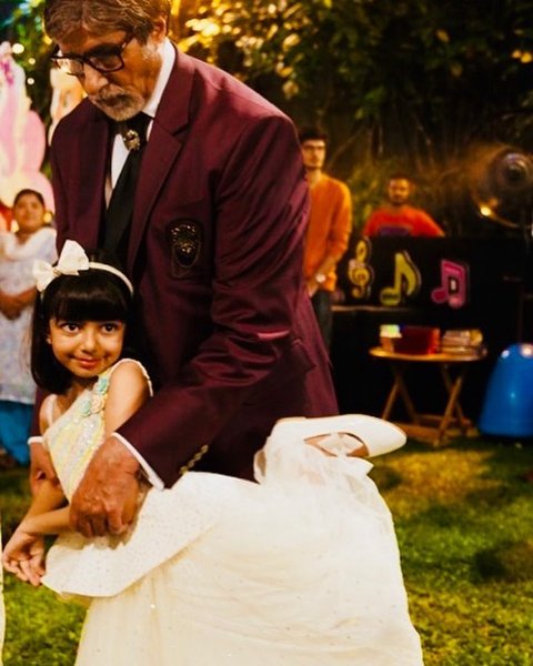 Amitabh Bachchan was dancing with the little princess Aaradhya