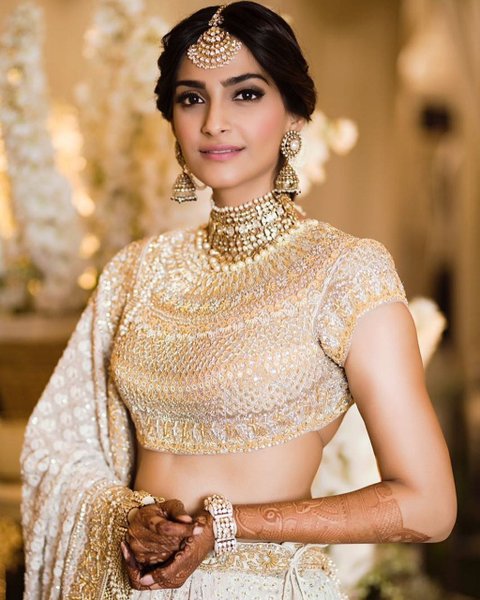 Sonam Kapoor Mehendi 2