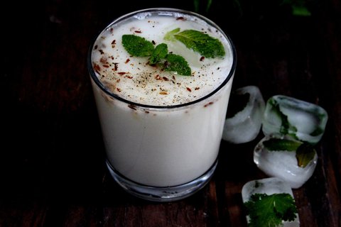 Buttermilk With Mint