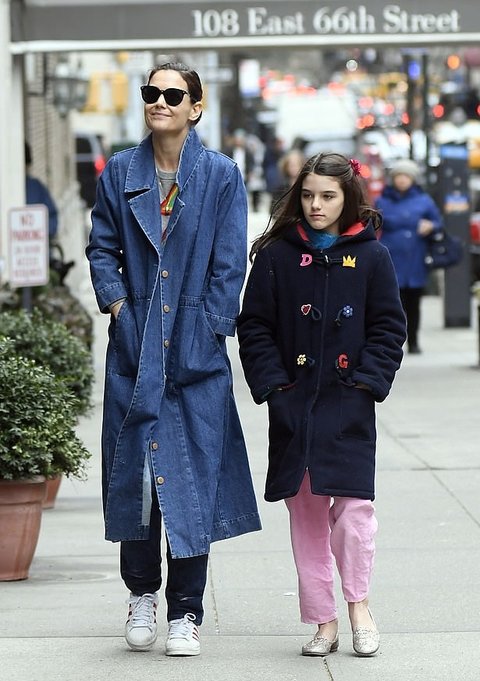 Katie Holmes Suri1