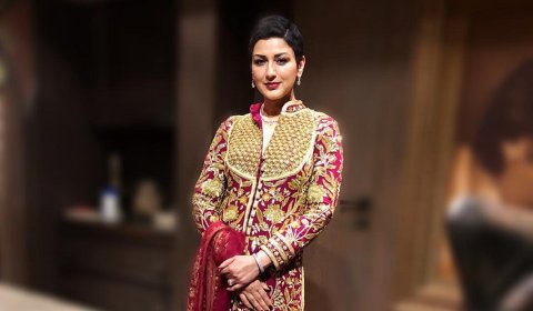 Sonali Bendre Discloses The Reason Why She Went Public With Cancer Fight Starbiz Com The actress sonali bendre behl has released an official statement informing that she has been diagnosed with a high grade cancer! sonali bendre discloses the reason why she went public with cancer fight starbiz com