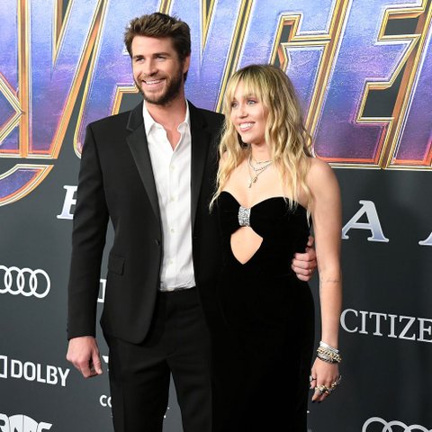 Miley Cyrus And Liam Hemsworth Look Picture Perfec