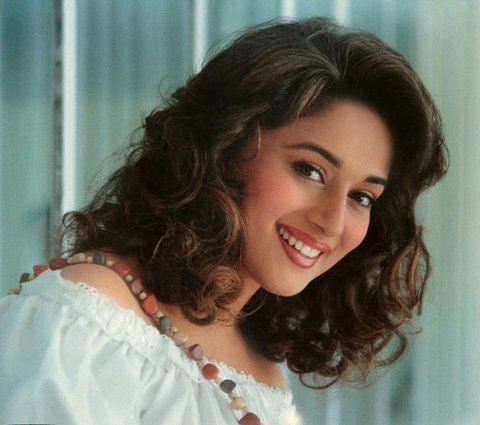 Madhuri Dixit 5 Wallpapers