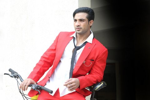 Mohammad Nazim Latest Pic In Red