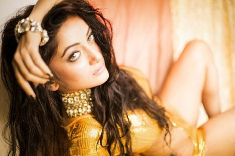 Mansi Naik Sex Videos - Top 10 Hot Marathi Actress Who Rocked Their Bikini Looks - StarBiz.com