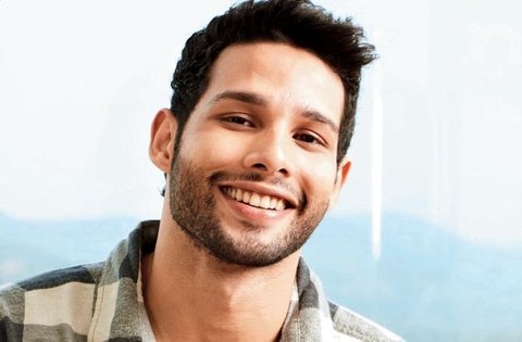 Siddhantchaturvedi1