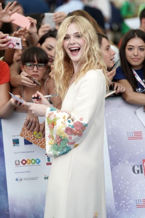 Elle Fanning Looks Drop Dead Gorgeous In White Flo