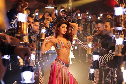 Top 30 Bollywood Hottest Body: Jacqueline Fernandez