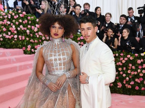 Priyanka And Nick 1