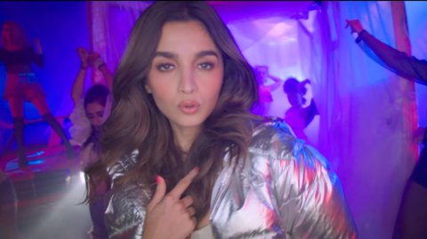 810947 Alia Bhatt