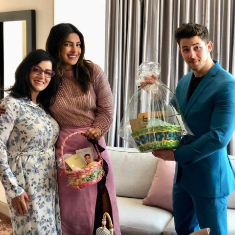 Priyanka And The Jonas 7386