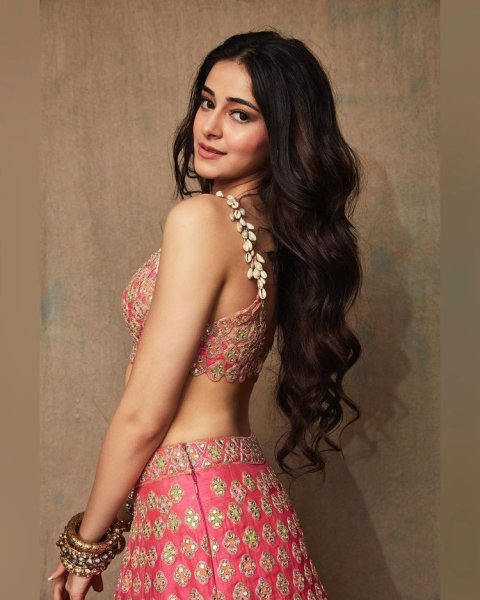 Ananya Panday C605