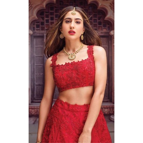 Bollywood Actresses Who Dad Link Up Rumors With Th