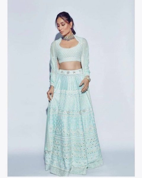 Kareena 2 8409
