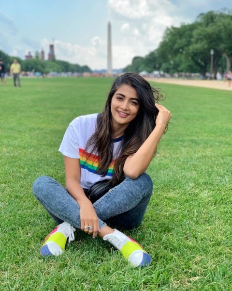 Pooja 9512