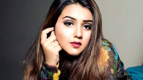 Roshni Walia Age Wiki Bio Boyfriend A1ea