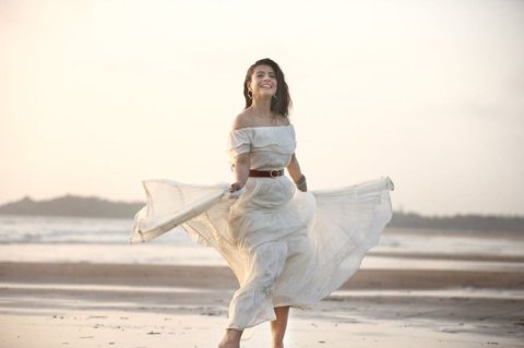 Kajol 77d5
