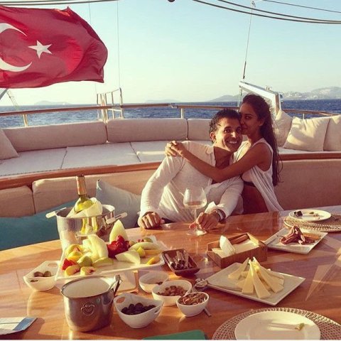 Meet 9 Bollywood Richest Husbands8 F52d