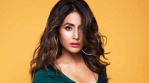 Photos Sizzling And Sexy Hina Khan 920x518 2ff2