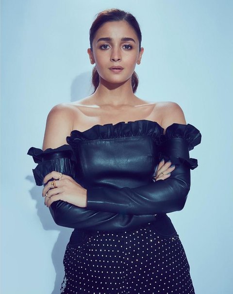 Alia 4