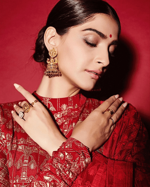 jewelry pieces of Sonam Kapoor