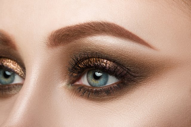 Lionesse Golden Smokey Eyes
